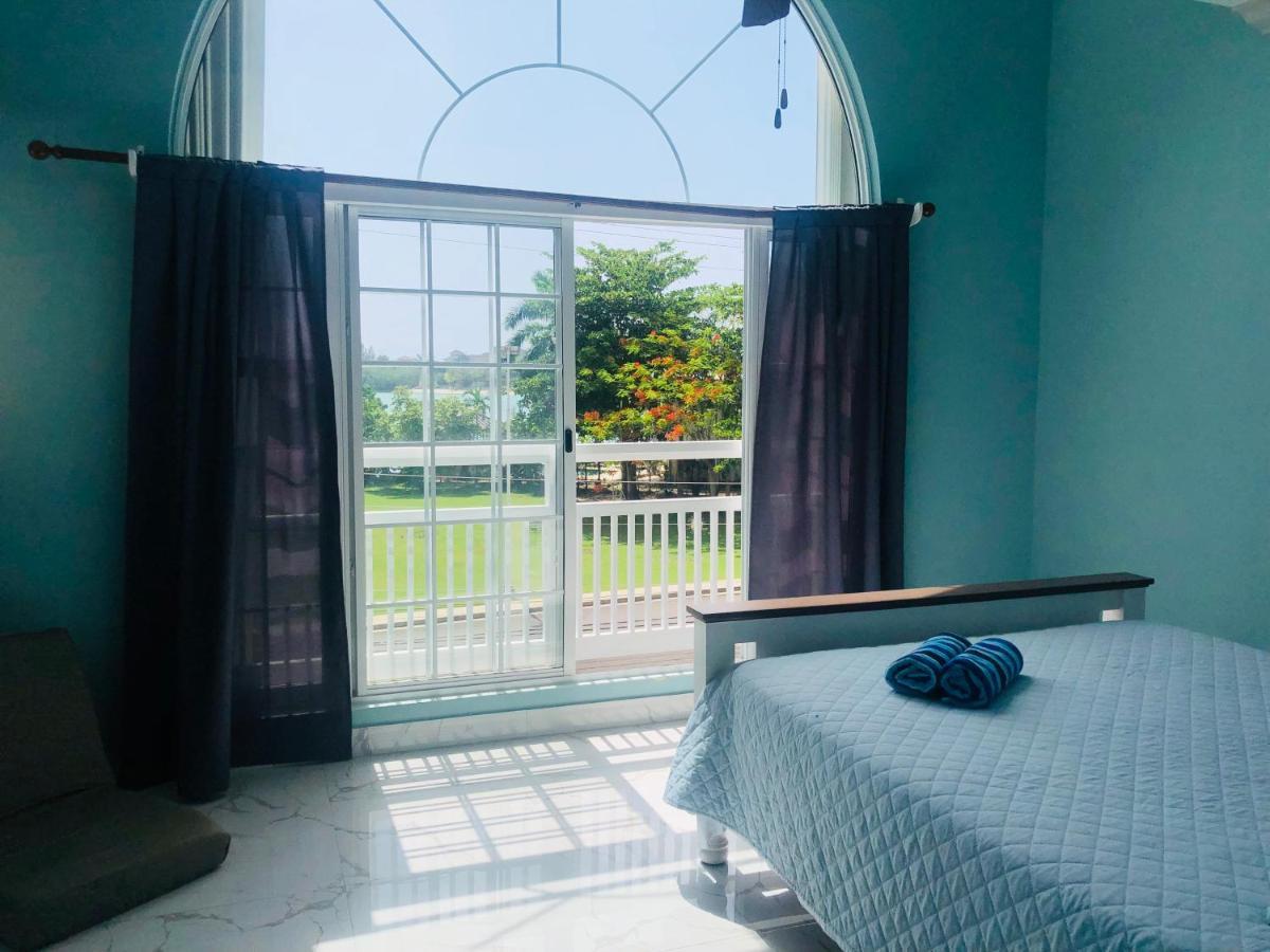 Luxury Apartments And Rooms,The Lagoons Montego Bay Dış mekan fotoğraf