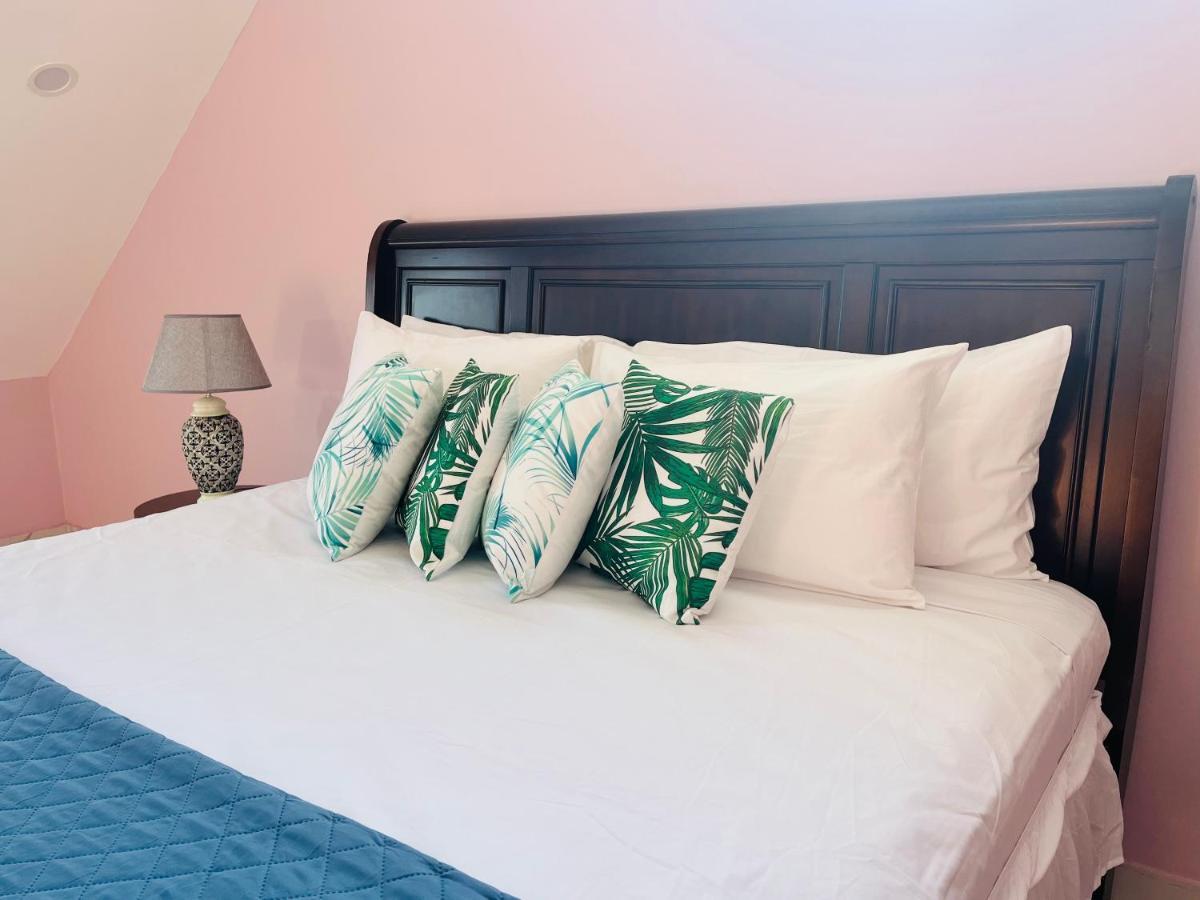 Luxury Apartments And Rooms,The Lagoons Montego Bay Dış mekan fotoğraf