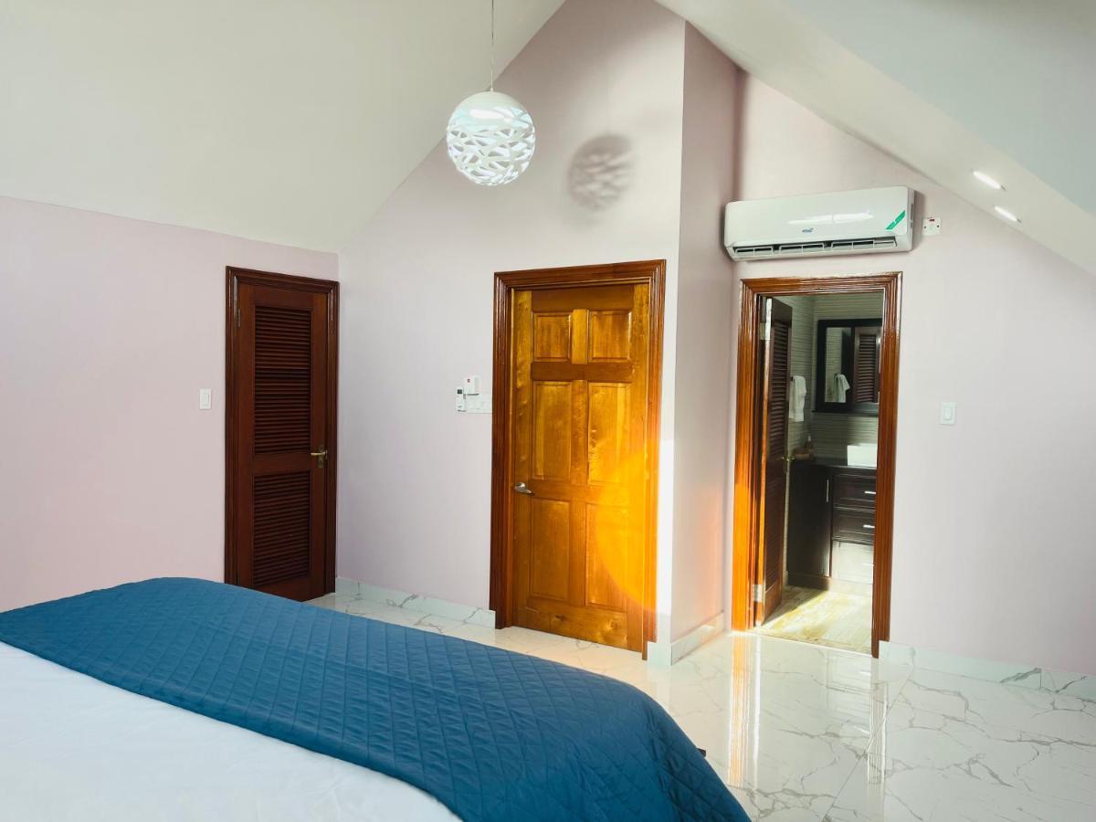 Luxury Apartments And Rooms,The Lagoons Montego Bay Dış mekan fotoğraf