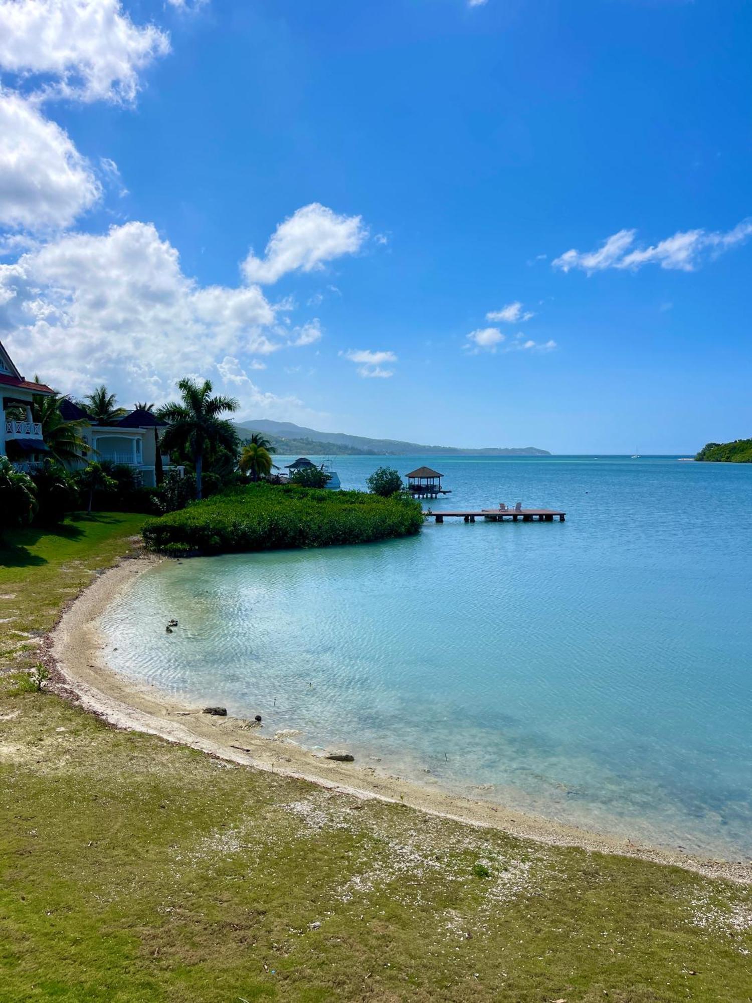 Luxury Apartments And Rooms,The Lagoons Montego Bay Dış mekan fotoğraf