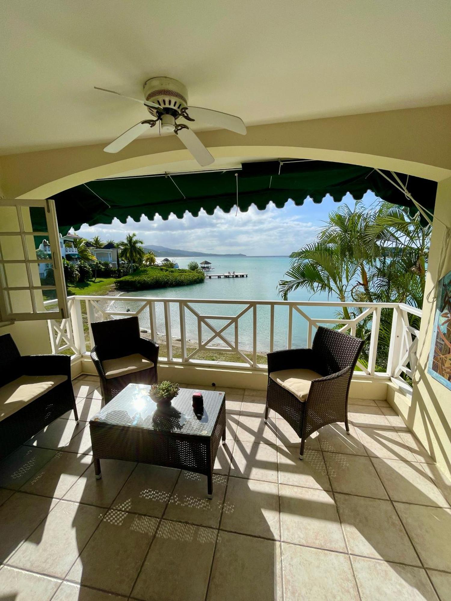 Luxury Apartments And Rooms,The Lagoons Montego Bay Dış mekan fotoğraf