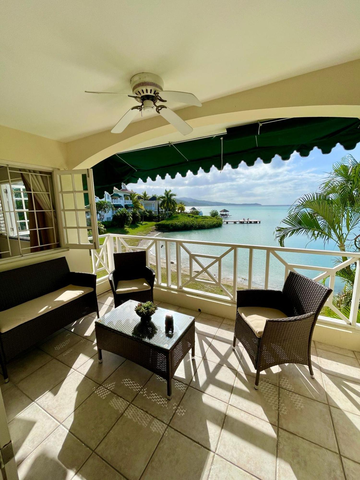 Luxury Apartments And Rooms,The Lagoons Montego Bay Dış mekan fotoğraf
