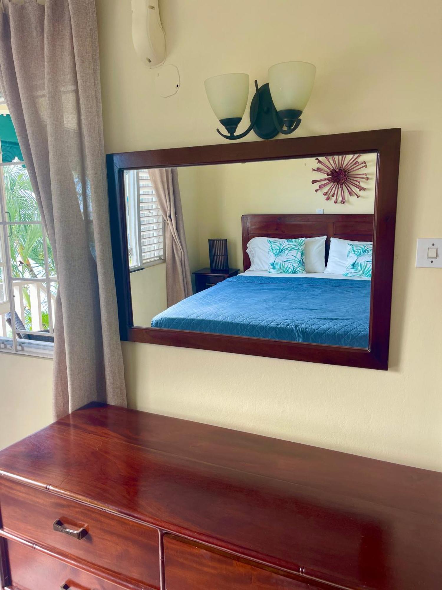 Luxury Apartments And Rooms,The Lagoons Montego Bay Dış mekan fotoğraf