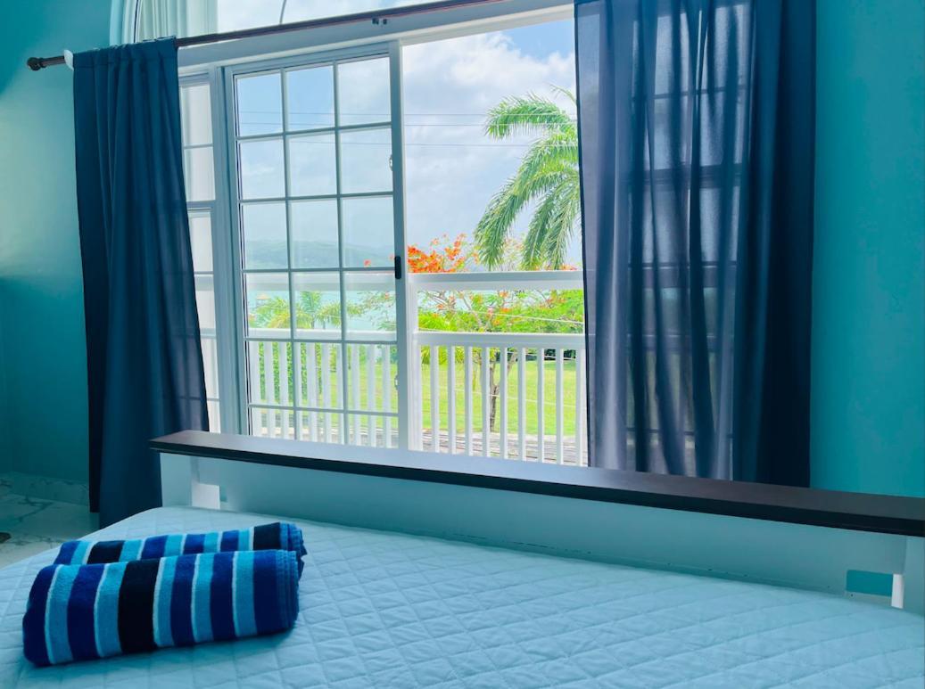 Luxury Apartments And Rooms,The Lagoons Montego Bay Dış mekan fotoğraf