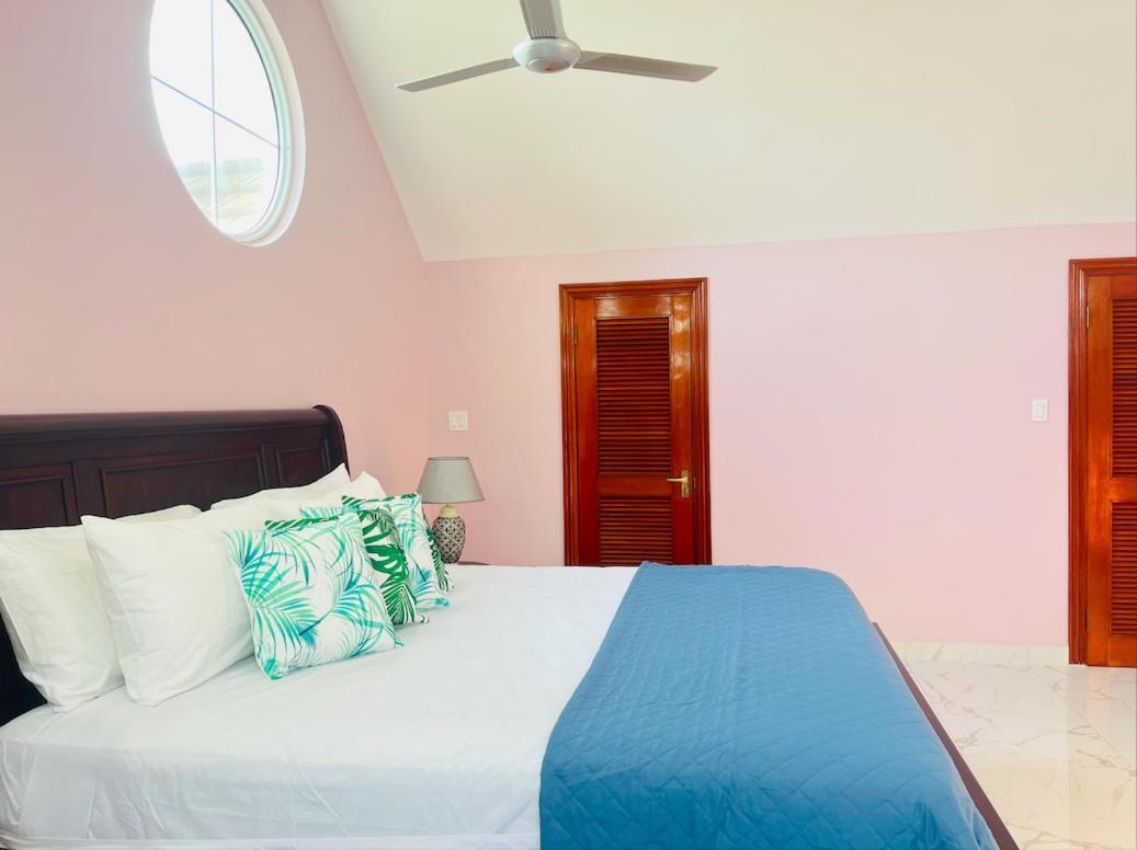 Luxury Apartments And Rooms,The Lagoons Montego Bay Dış mekan fotoğraf