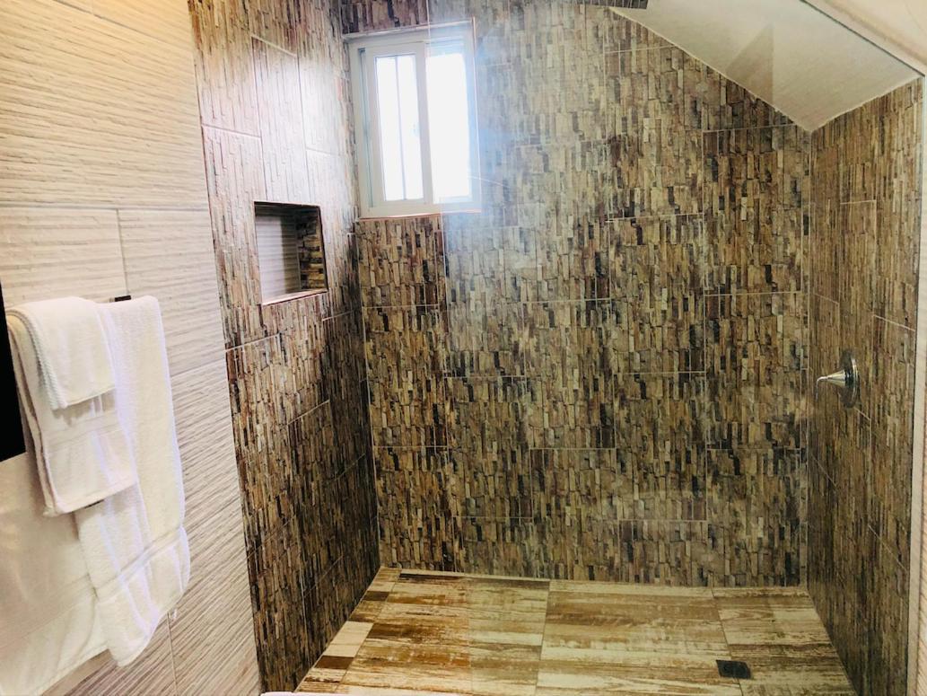 Luxury Apartments And Rooms,The Lagoons Montego Bay Dış mekan fotoğraf